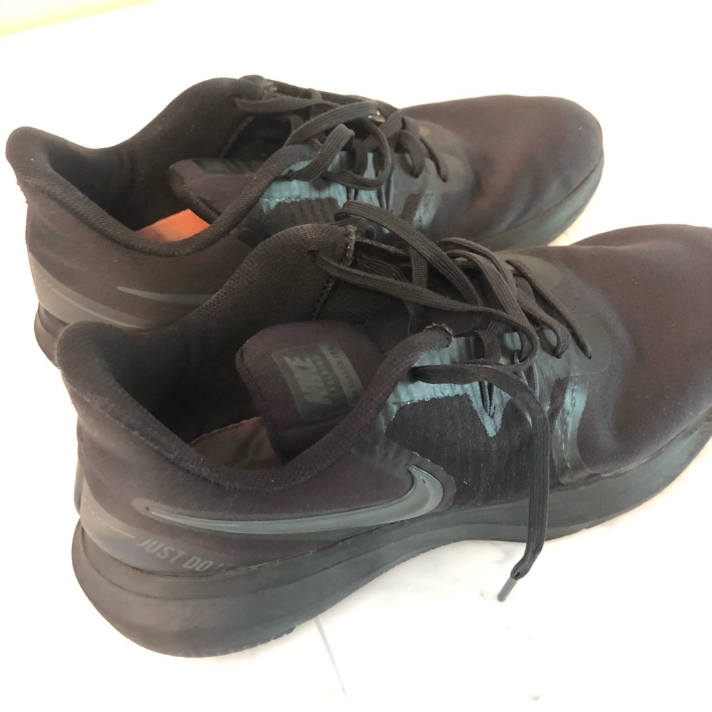 Women’s Nike In Season TR 8 Running Shoes - Women’s Size 8 - Black